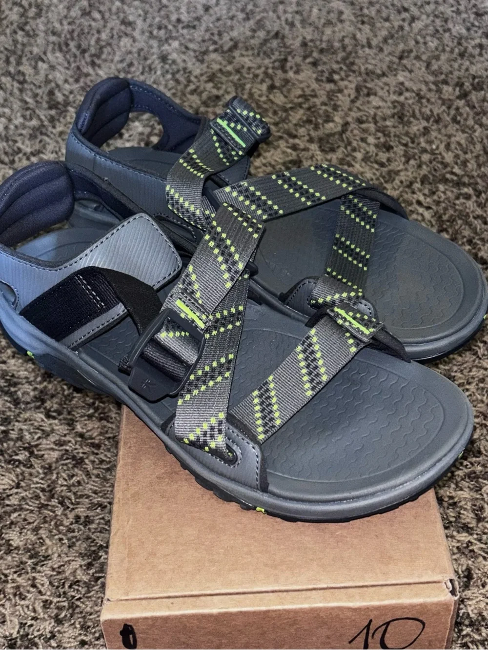 Kuru Current Sandals Men's 10 Slate Gray Green Sport Beach Water Walking Shoes